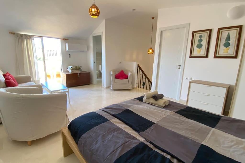 3 Bedroom Penthouse Close By Parque De La Paloma Benalmádena Exterior photo